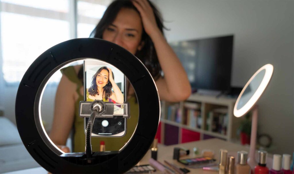 Foto influencer grabando video