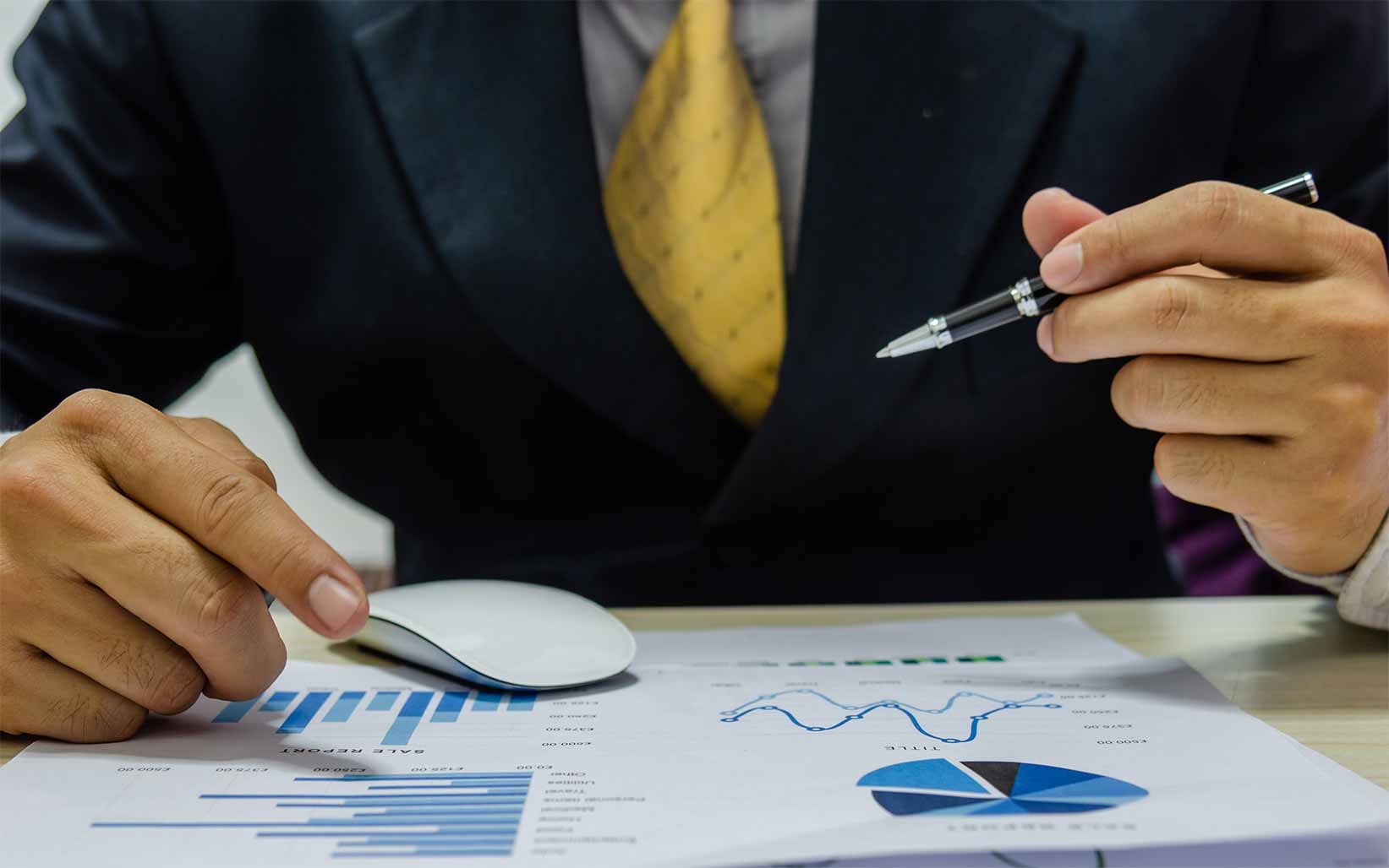 Gestionar un presupuesto de marketing ajustado